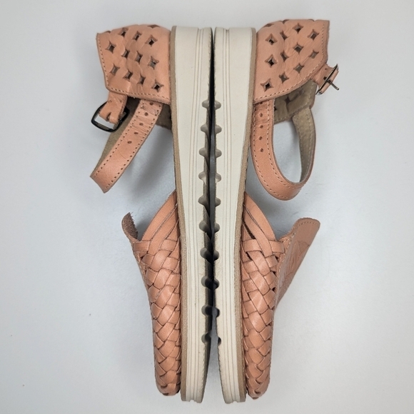 Macarena Collection tan leather Huarache sandals tan die cut sunflower size 8 - Picture 3 of 9